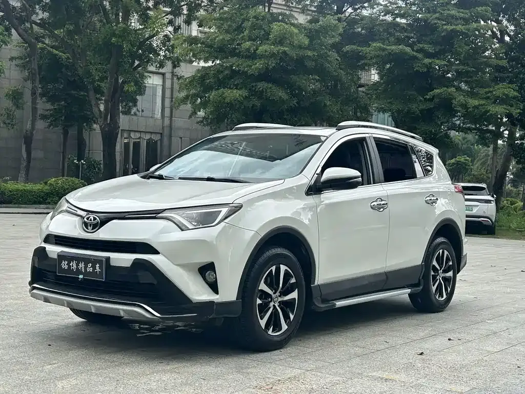 RAV4 Rongfang 2016 2.0L CVT two-wheel drive urban version National V