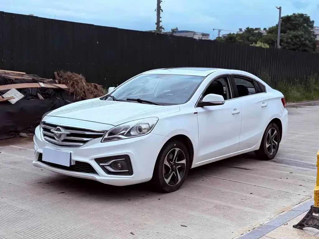 Familia 2017 1.6L manual luxury model