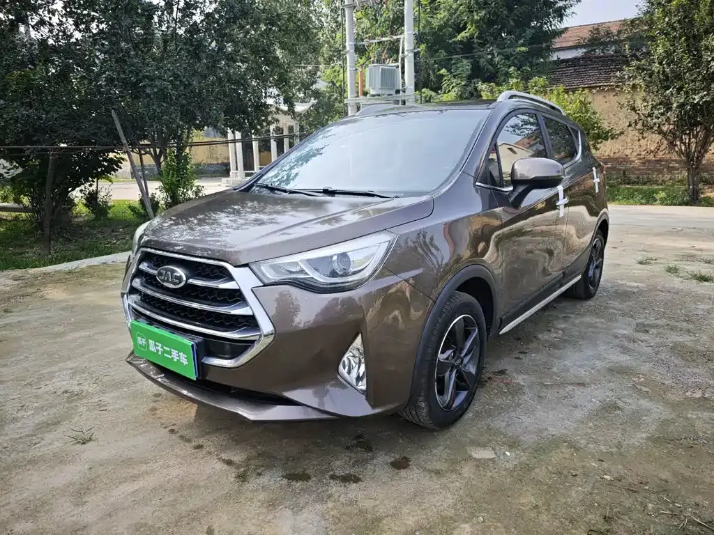 Refine S3 2017 1.6L manual luxury smart model