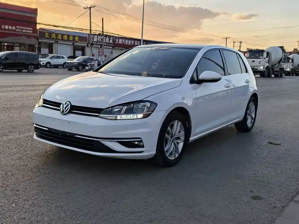Golf 2019 200TSI DSG comfort model National VI