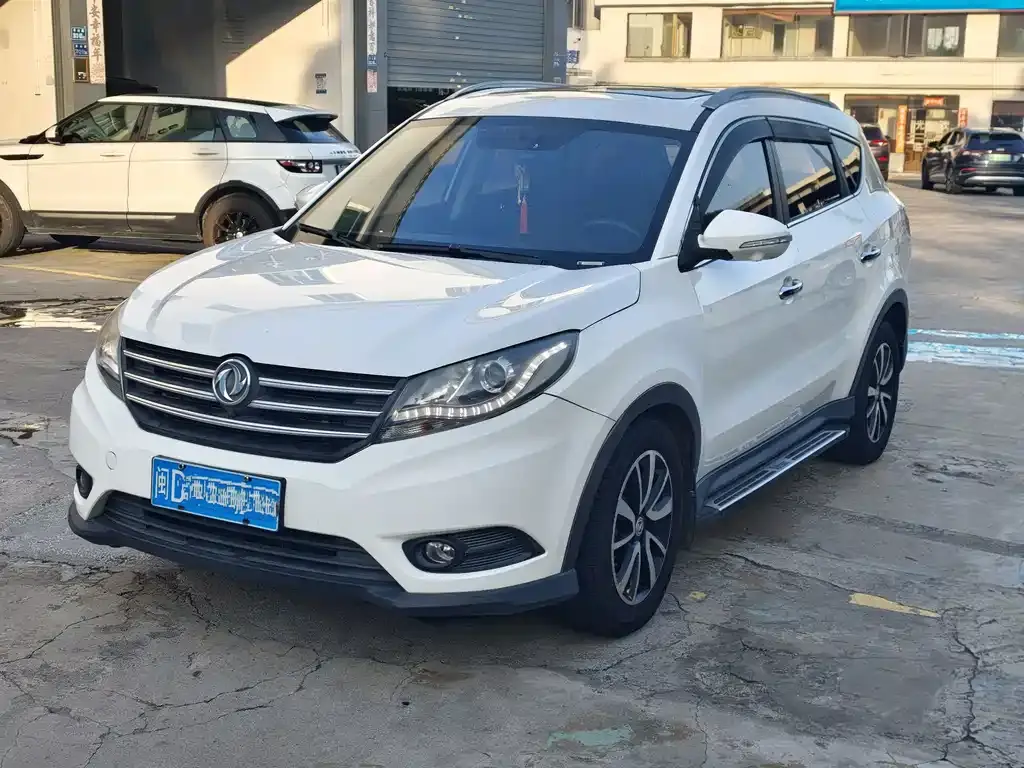 Fengguang 580 2017 1.5T CVT comfort model