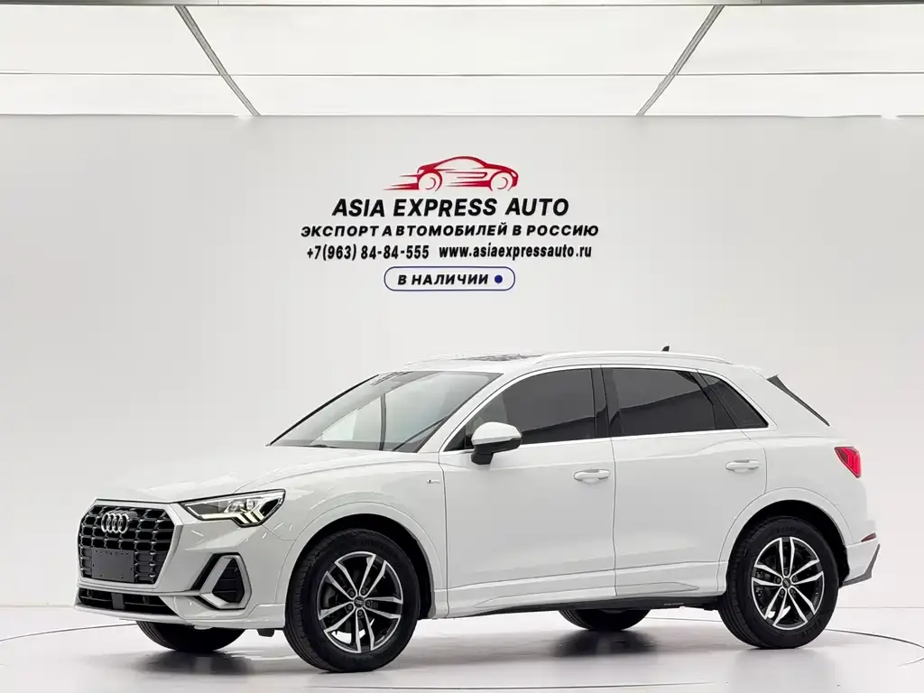Audi Q3 2022 35 TFSI aggressive and dynamic