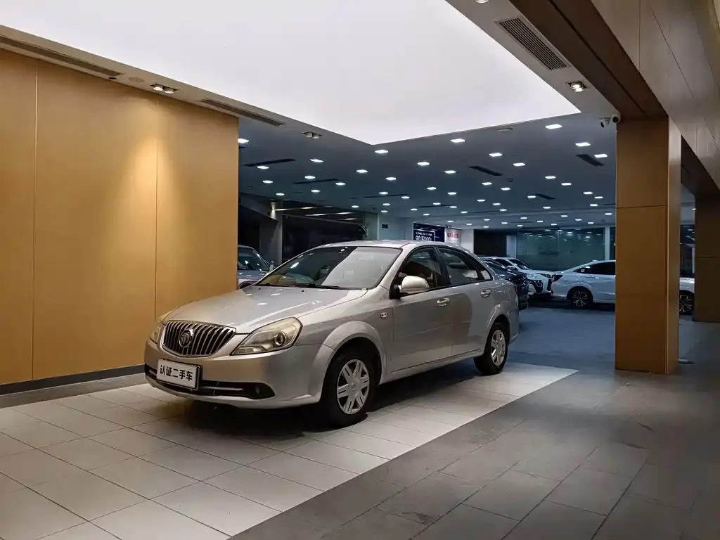 Excelle 2013 1.5L automatic classic