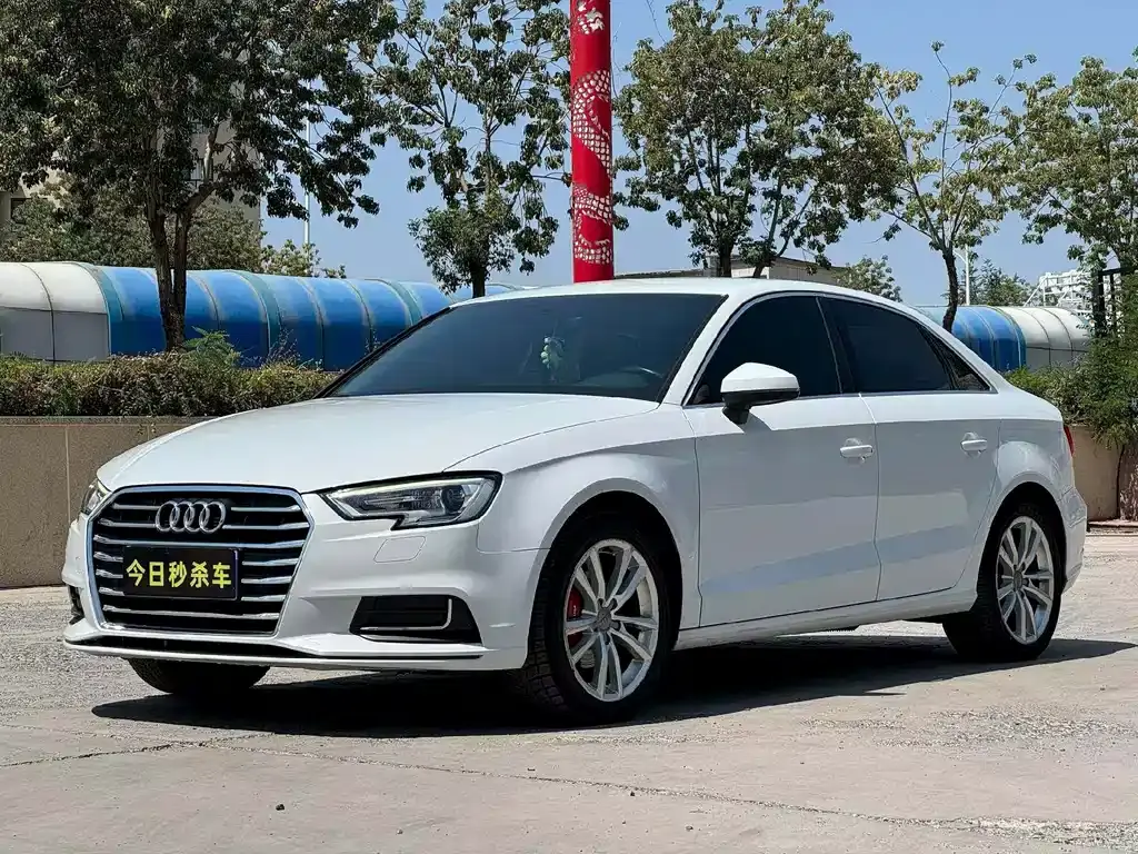 Audi A3 2019 Limousine 35 TFSI Enterprising National V