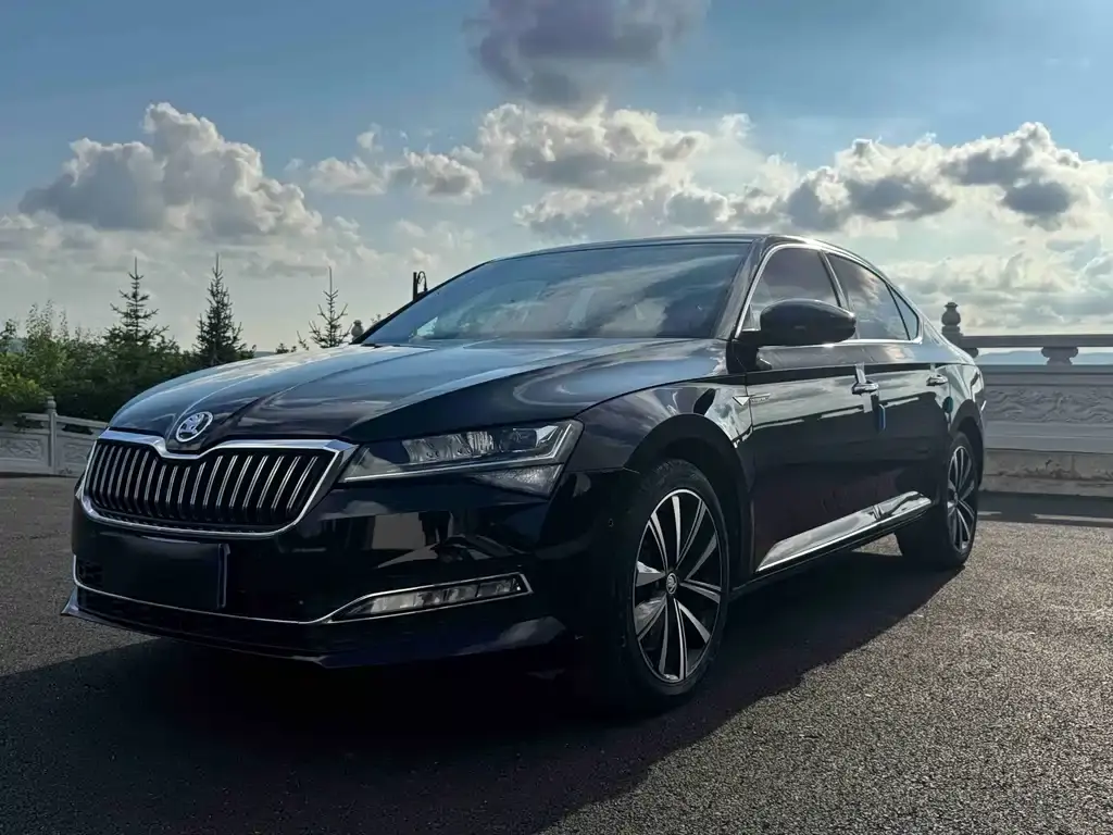 Superb 2023 facelift TSI280 DSG exclusive version