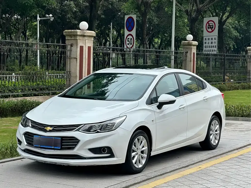 Cruze 2018 320 Automatic Pioneer Sunroof Edition