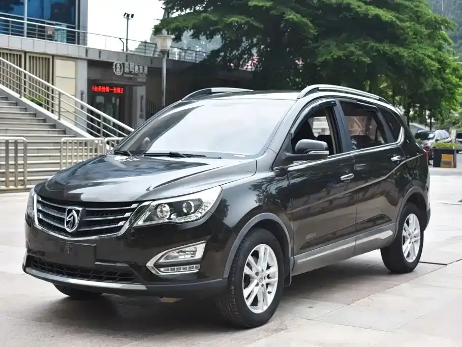 Baojun 560 2015 1.8L manual elite type
