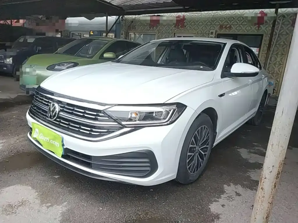 Sagitar 2024 200TSI DSG Flyover Edition