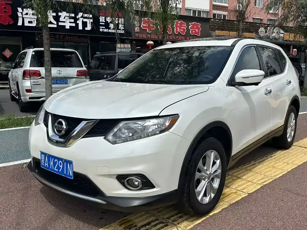 X-Trail 2015 2.0L CVT Comfort MAX Edition 2WD