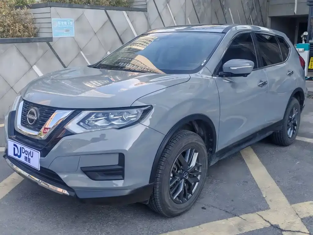 X-Trail 2025 Honor 2.0L Two-wheel Drive Leading Edition