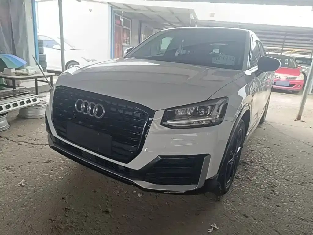 Audi Q2L 2020 35 TFSI aggressive and dynamic model