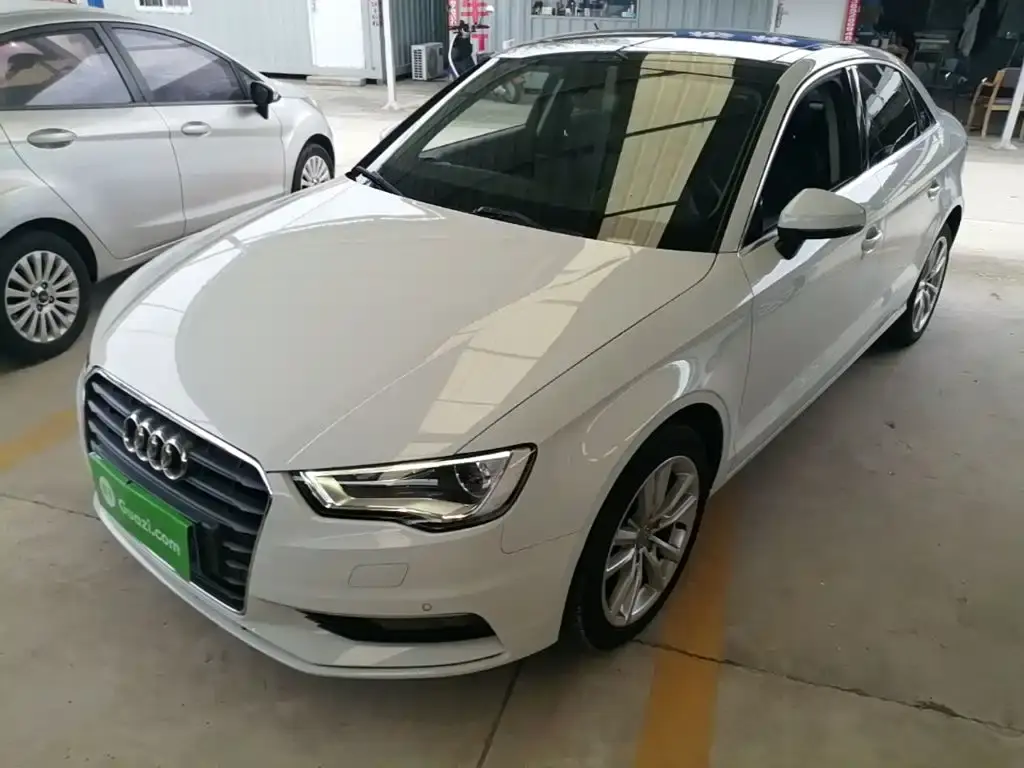 Audi A3 2015 Limousine 35 TFSI Million Commemorative Comfort Model
