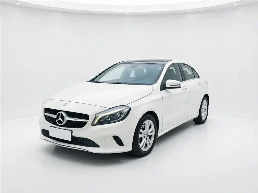 Mercedes-Benz A-class imported 2016 A 200 dynamic model