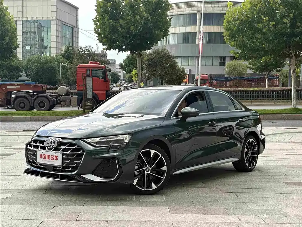 Audi A3 2025 A3L Limousine 35TFSI Flying Spur Exclusive Type