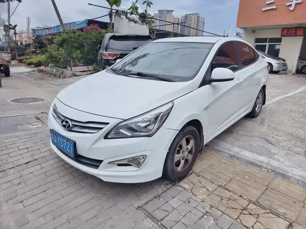 Reina 2014 1.4L automatic intelligent GLS