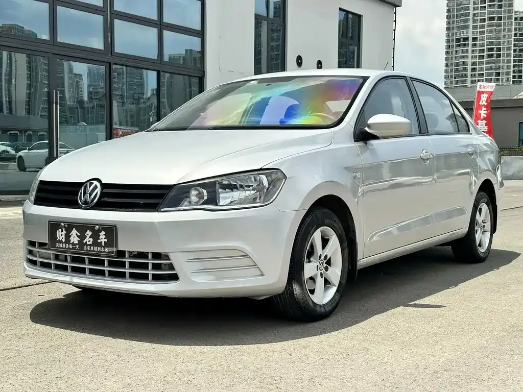 Jetta 2015 Premium Edition 1.4L Manual Fashion Model