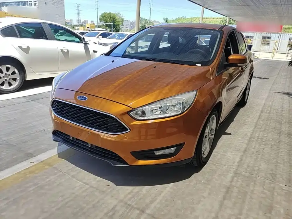 Focus 2017 hatchback 1.6L automatic comfort smart mobility version