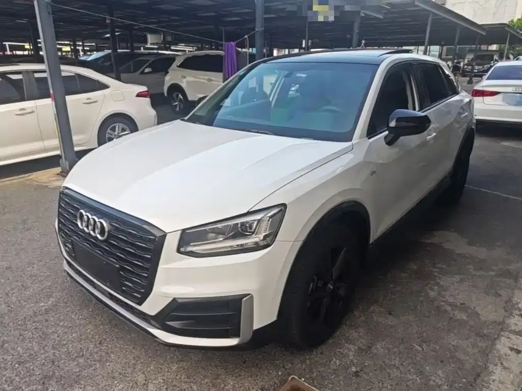 Audi Q2L 2020 35 TFSI aggressive and dynamic model
