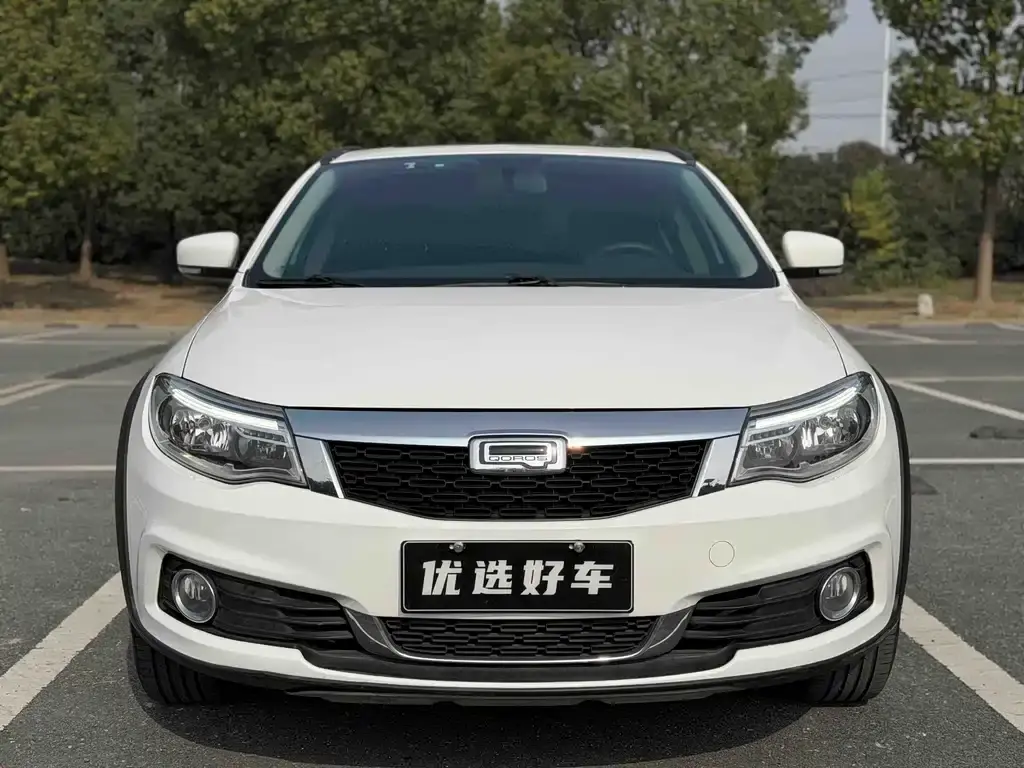 Qoros 3 2016 Urban SUV 1.6T Automatic Joyful Type