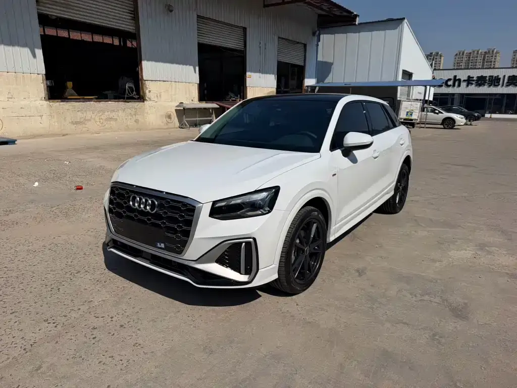 Audi Q2L 2022 35 TFSI aggressive and dynamic model