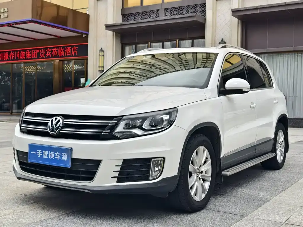 Tiguan 2015 1.8TSI automatic four-wheel drive luxury model