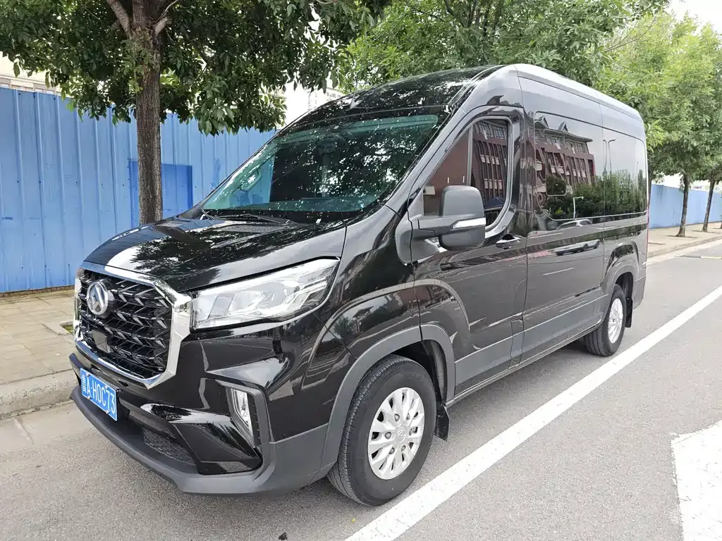 Xintu V90 2024 Zhijie 2.0T automatic front drive long axle high roof rear single tire 6/7 seats