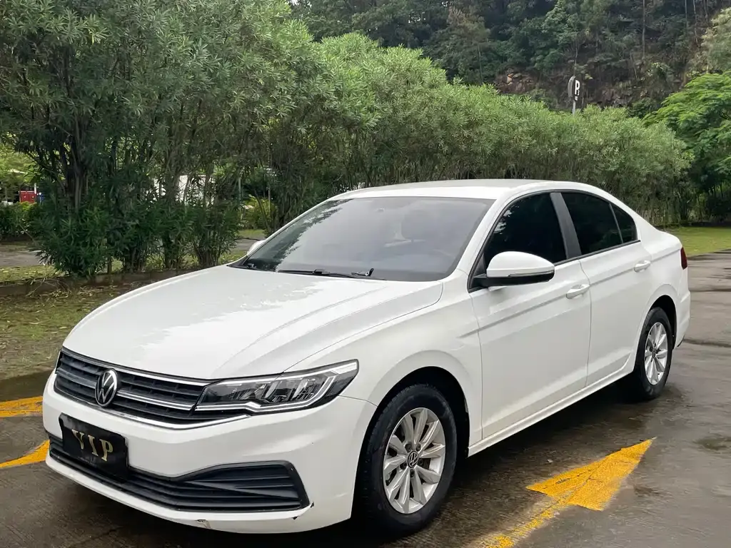 Bora 2021 1.5L automatic fashion smart connected version