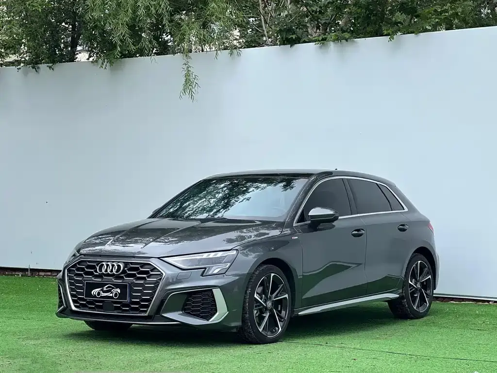 Audi A3 2023 facelift Sportback 35 TFSI stylish and sporty