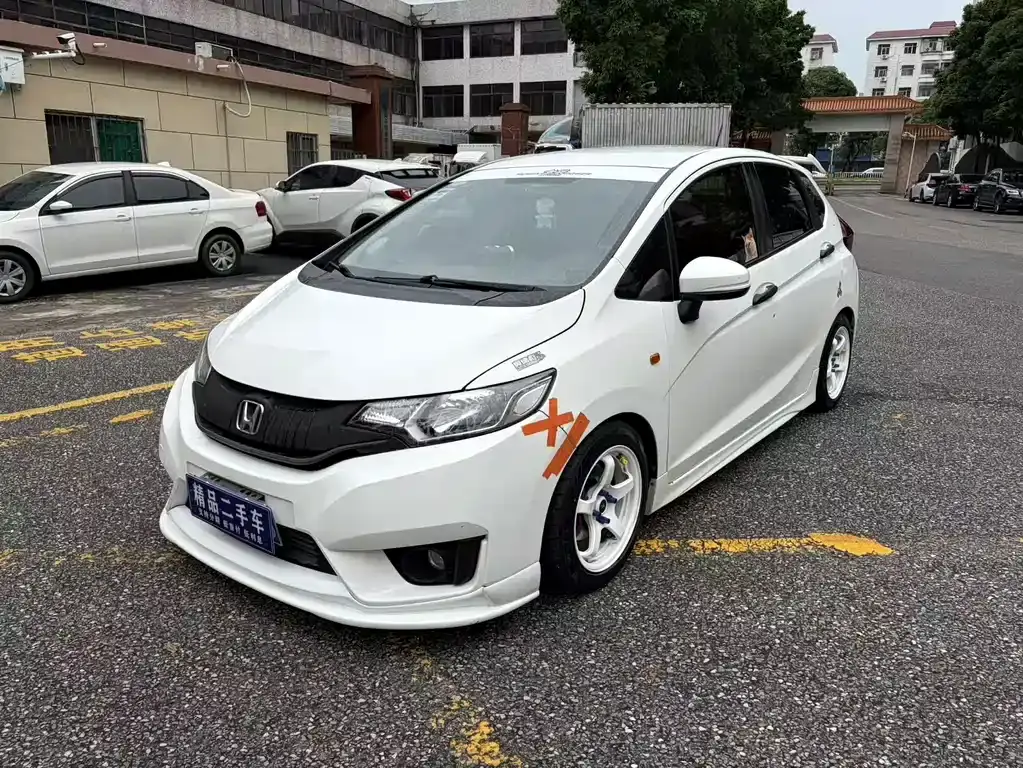 Fit 2016 1.5L LX manual comfort model