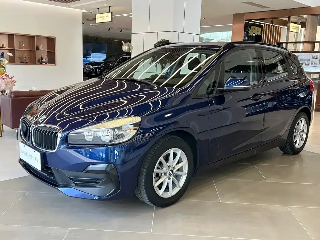 BMW 2 Series Station Wagon 2018 218i Fashion Model
