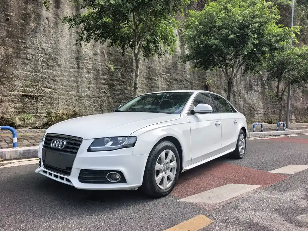 Audi A4L 2012 1.8 TFSI automatic comfort type
