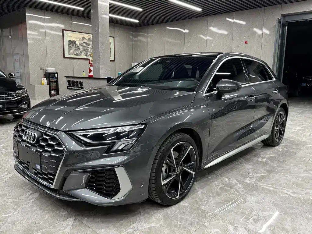 Audi A3 2023 Sportback 35 TFSI stylish and sporty
