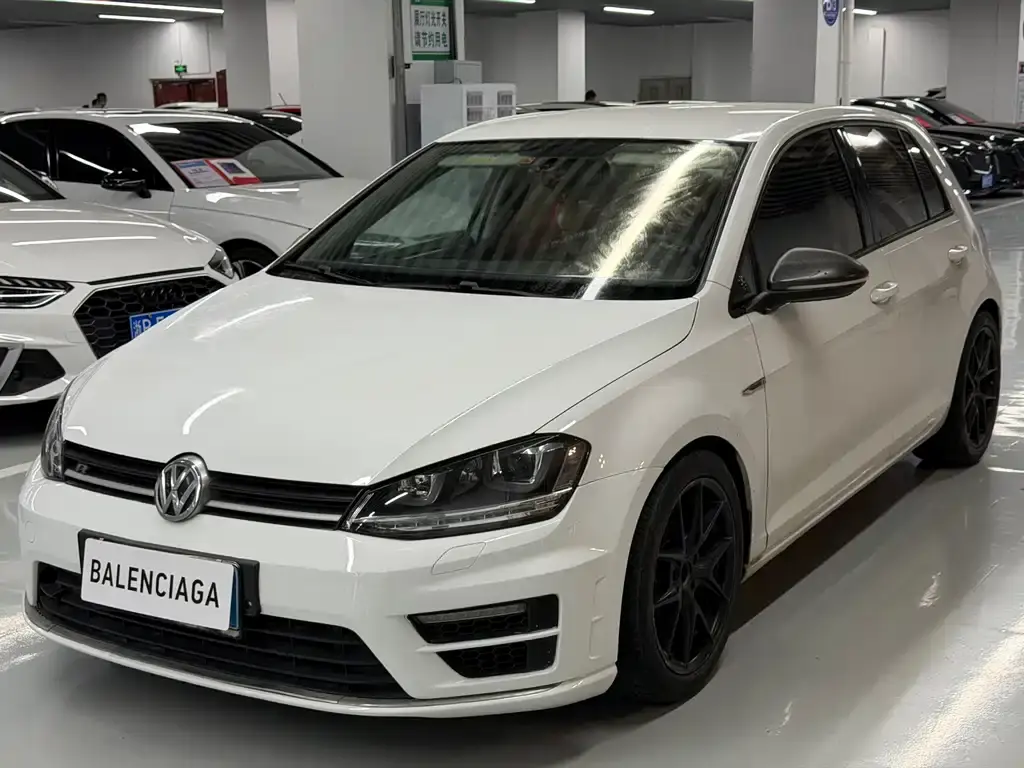 Golf 2016 1.6L automatic fashion model