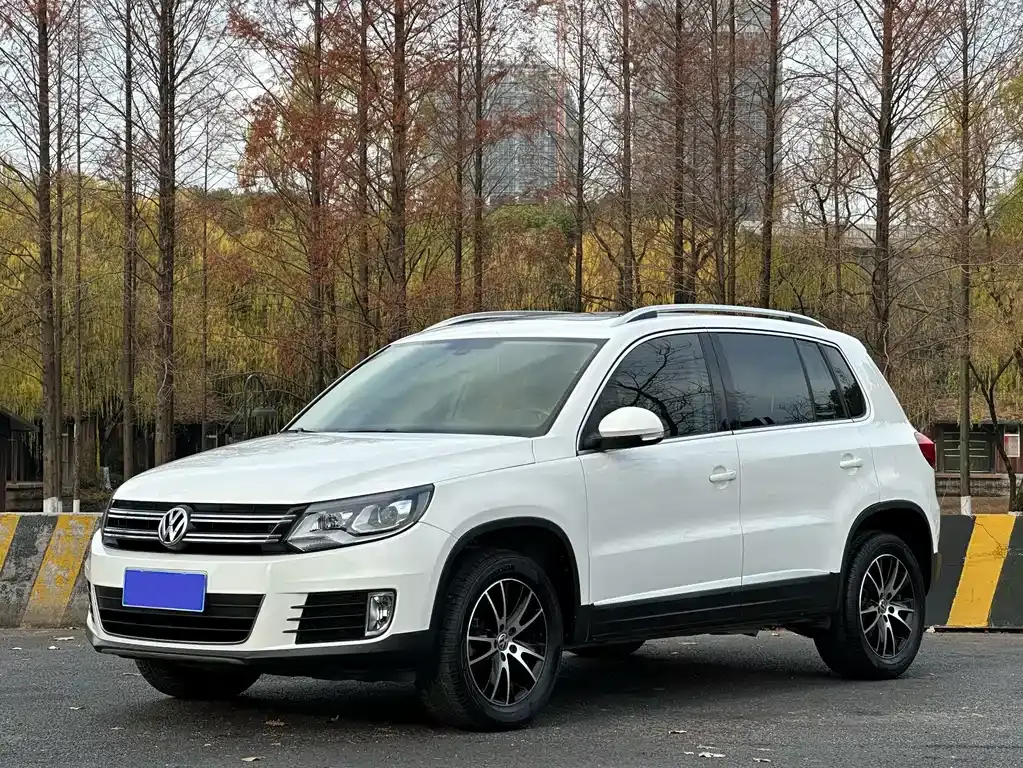 Tiguan 2015 1.8TSI automatic two-wheel drive luxury model